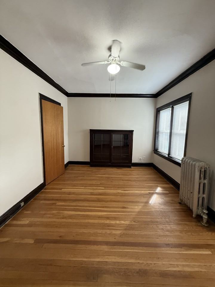 7735 N Sheridan Rd #2 - Photo 5 of 15