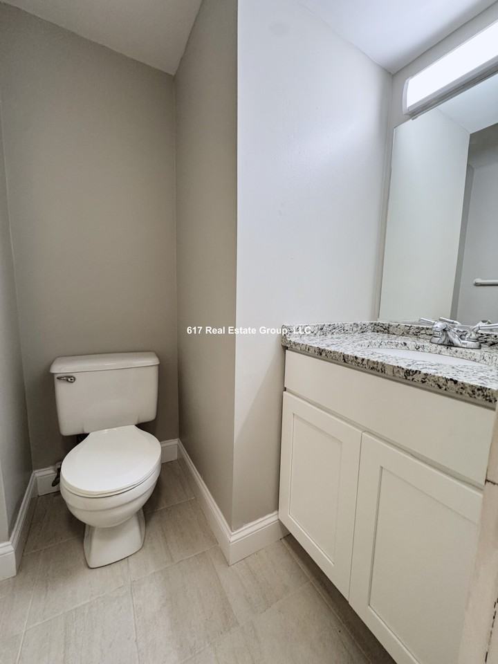 154 N Beacon St #B2 - Photo 7 of 14