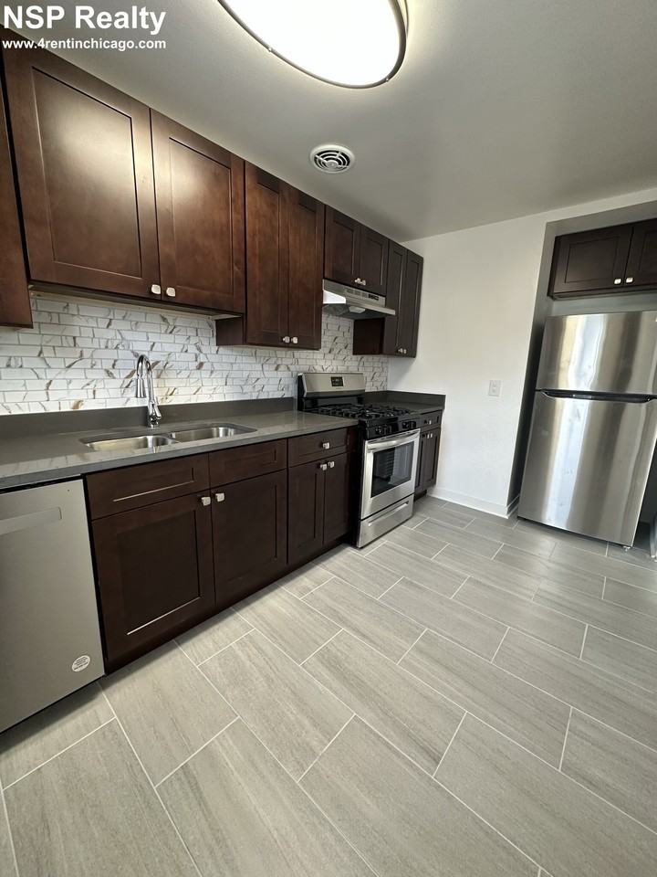 1179 Deerfield Rd #A - Photo 4 of 7