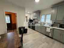 100 W Adams St #1CP - Photo 1 of 1