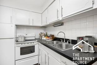 441 W Barry Ave #121 - Photo 1 of 1