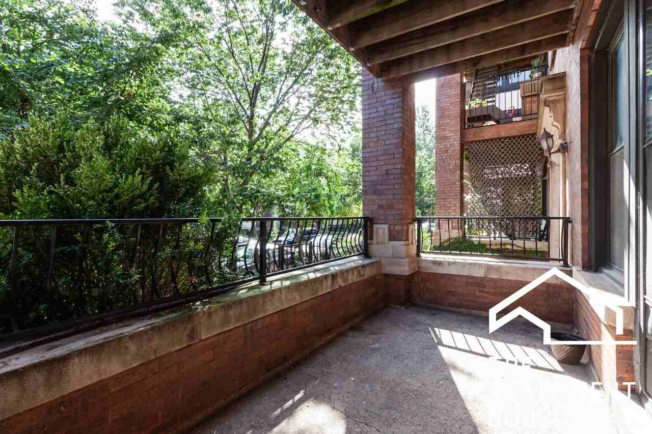 900 West Belle Plaine Avenue #1 - Photo 3 of 14