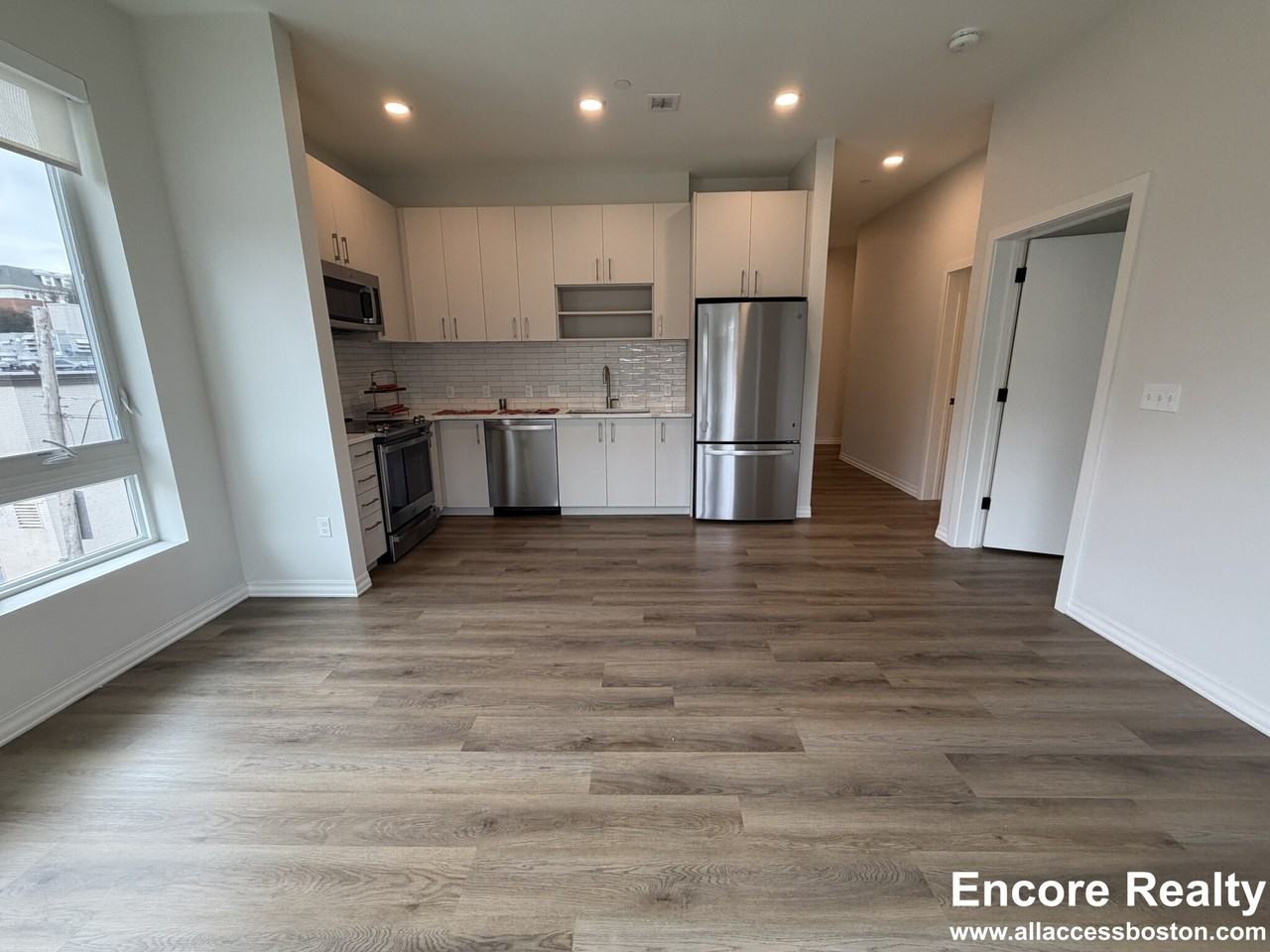 5 Washington St #207