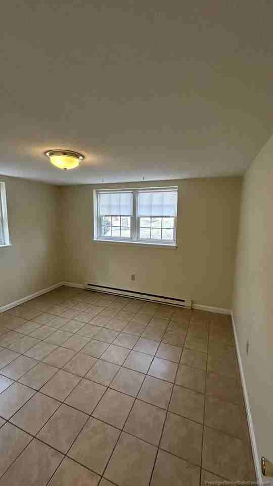 Dinan Dr #4 - Photo 5 of 13