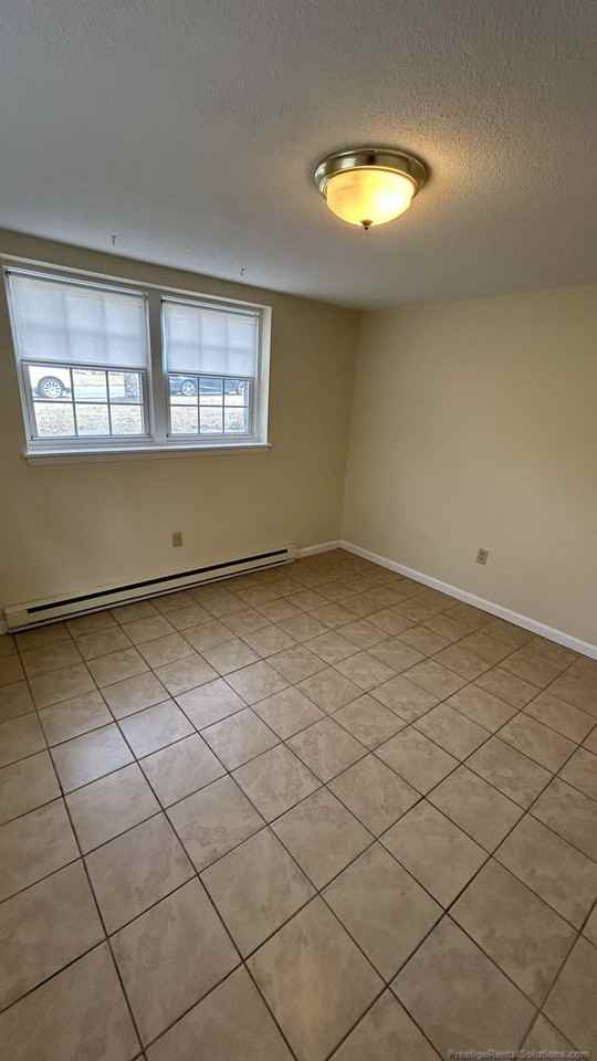 Dinan Dr #4 - Photo 7 of 13