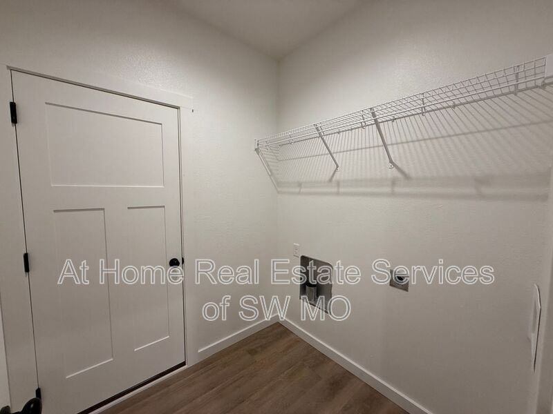 2731 W Latoka St - Photo 6 of 15