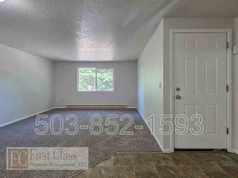 1297 S Ivy St #D - Photo 2 of 16