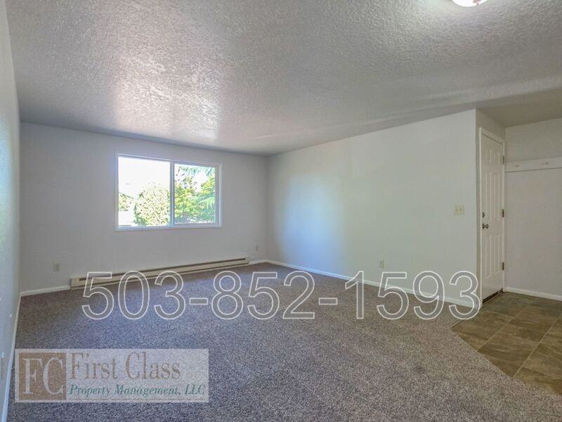 1297 S Ivy St #D - Photo 4 of 16