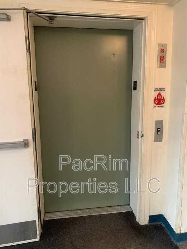 315 Barrow St - Photo 2 of 11