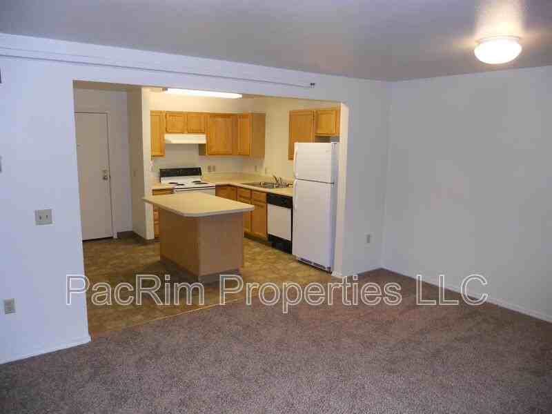 315 Barrow St - Photo 6 of 11