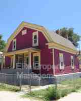 featured image of 626 W 11th St