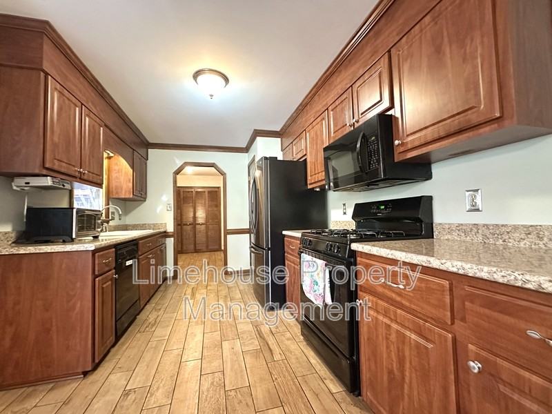 4033 Kalona Road - Photo 6 of 23