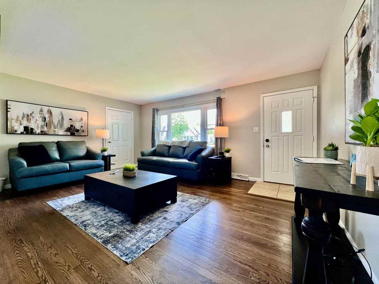 2501 Elmo Pl - Photo 6 of 26