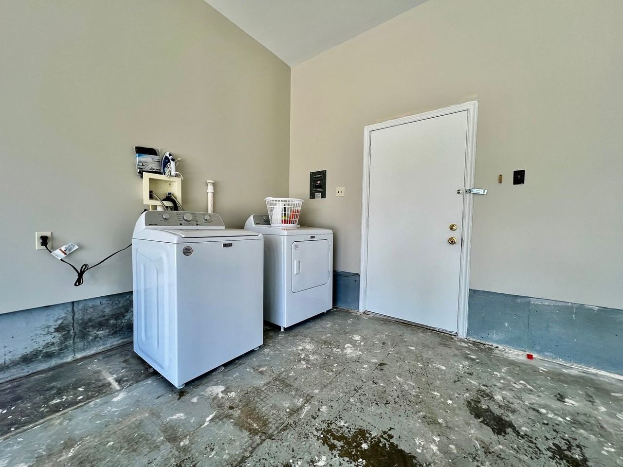 2501 Elmo Pl - Photo 7 of 26