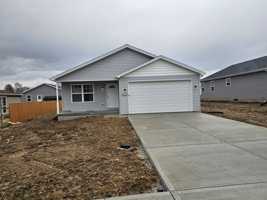 featured image of 2212 Morris Ave