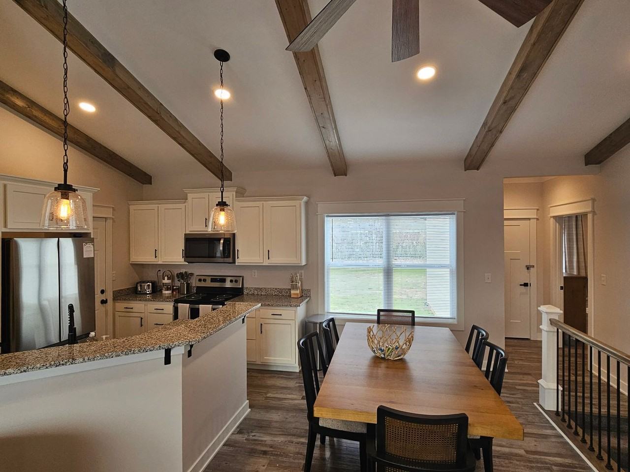 710 Orchard St - Photo 7 of 50