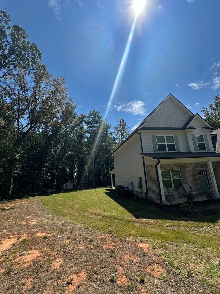 656 E Lake Rd - Photo 3 of 43