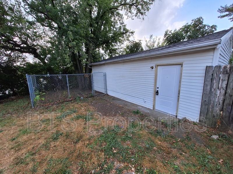 1221 E Moneta Ave - Photo 7 of 7