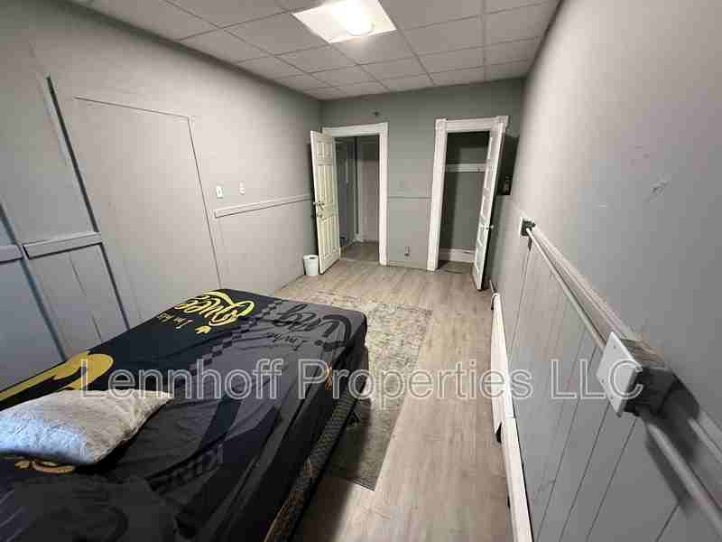 30 Lawrence St - Photo 2 of 3