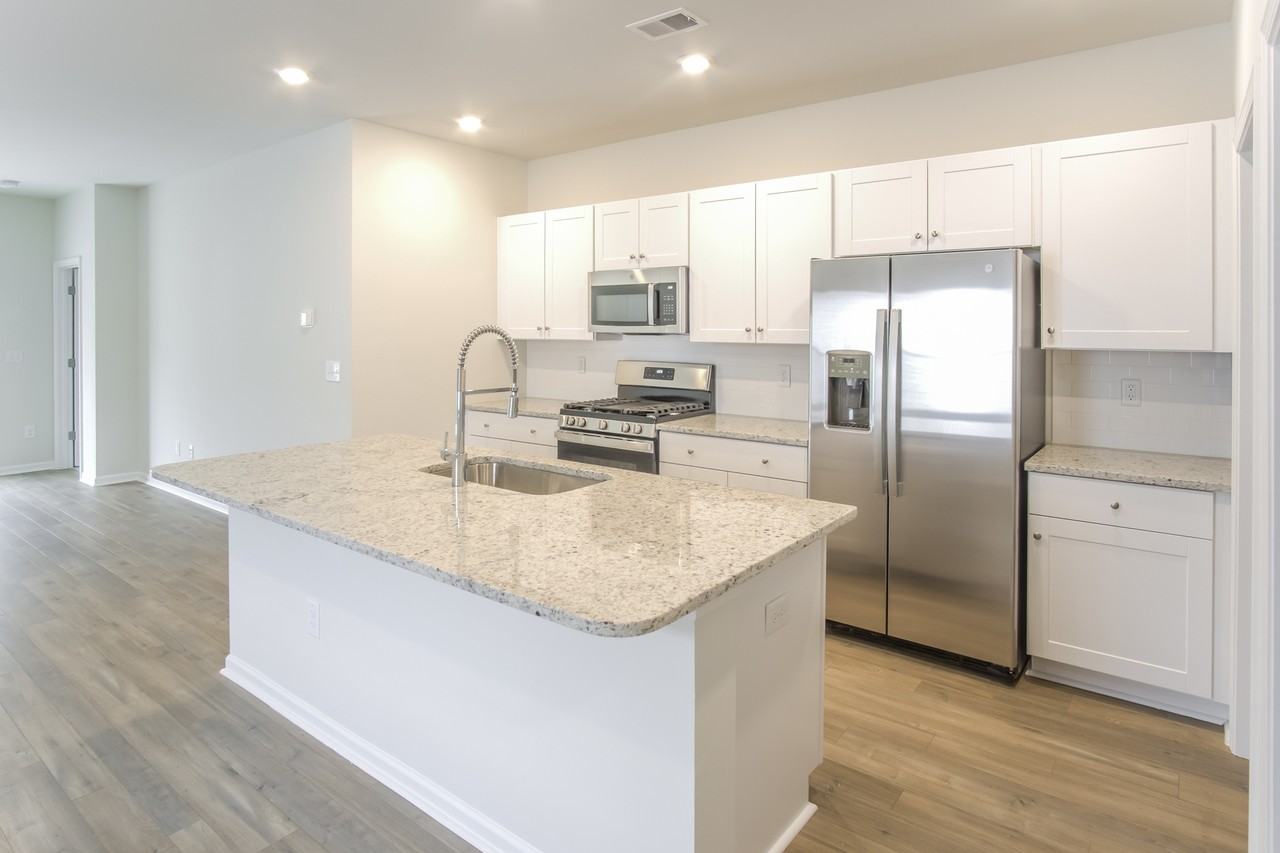 1158 1158 Joywood Dr - Photo 5 of 20