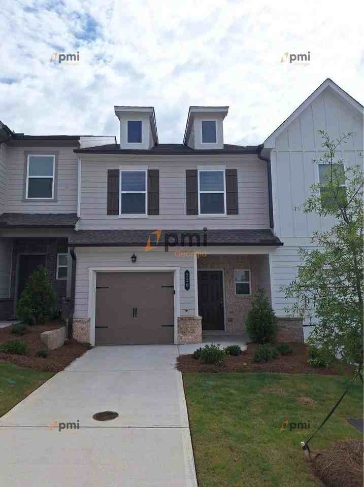 220 Kenoot Dr - Photo 2 of 10