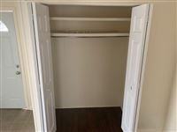 414 1/2 E Lawrence St - Photo 3 of 7