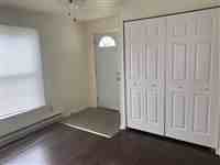 414 1/2 E Lawrence St - Photo 4 of 7