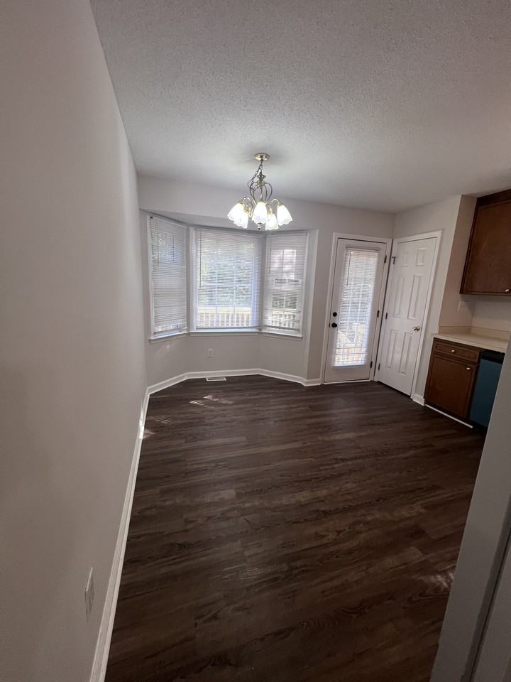 101 Leah Drive - Photo 4 of 19