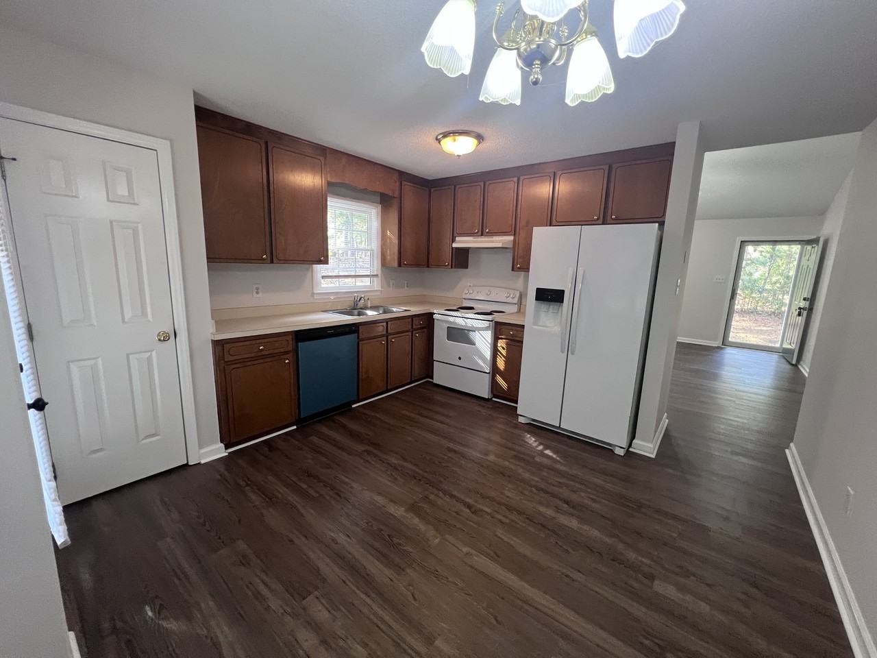 101 Leah Drive - Photo 5 of 19