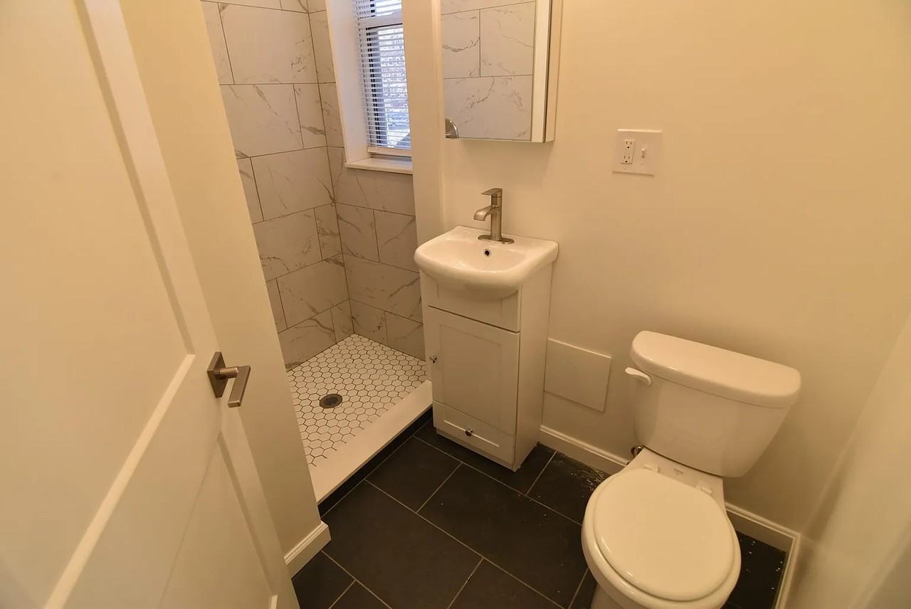 191 Park Dr - Photo 2 of 5