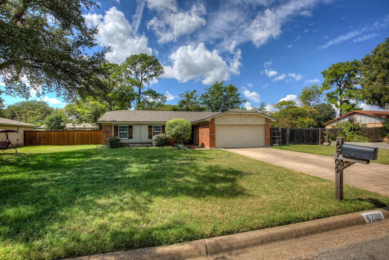 6709 Mabell St - Photo 3 of 37
