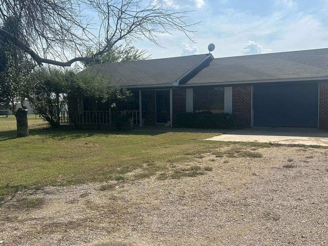 339 S Pleasant Hill Rd - Photo 2 of 30