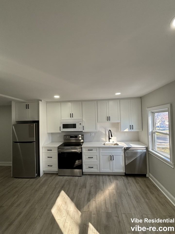 163 Oakdale Ave #2 - Photo 2 of 11