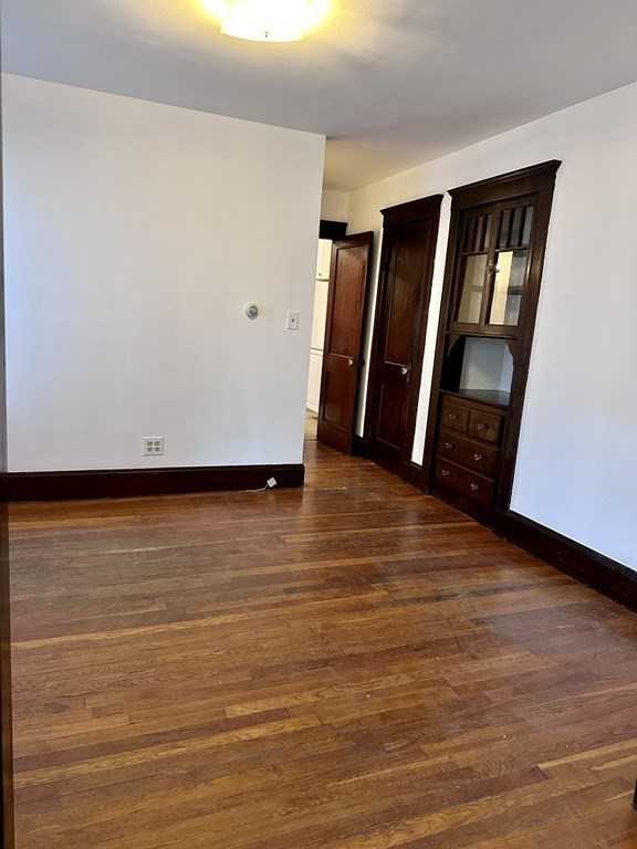 289 Highland Ave #1L - Photo 3 of 5