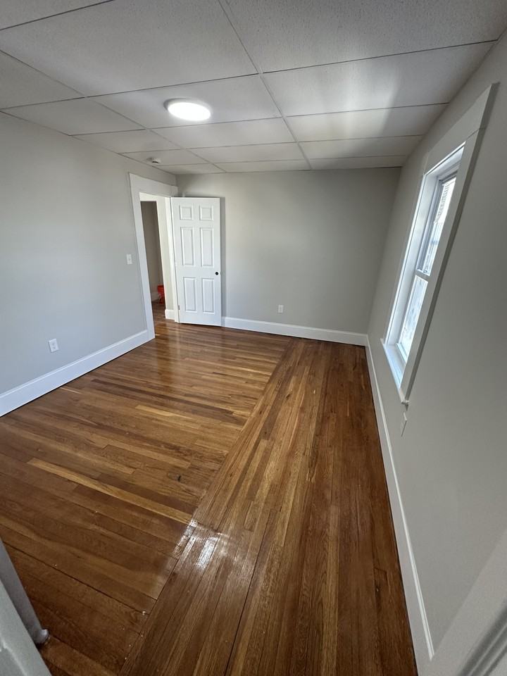 46 Fort Hill Ave #2ndFL - Photo 3 of 16