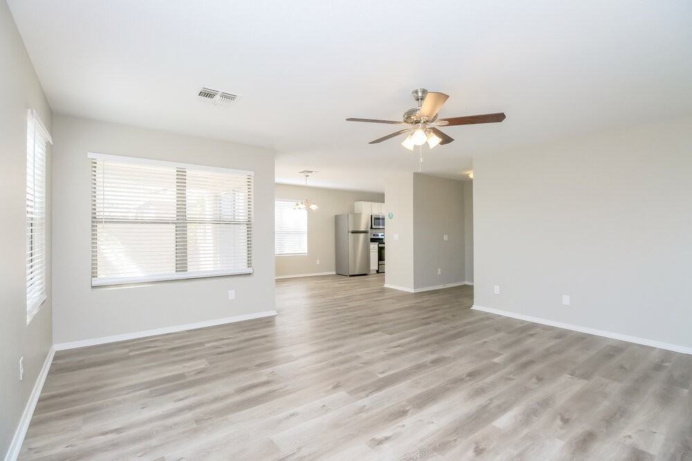 2267 E 35th Ave - Photo 6 of 17