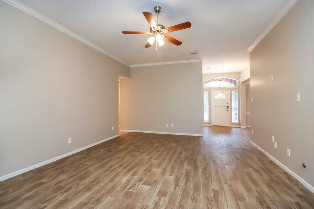 1414 Summer Rain Dr - Photo 4 of 16