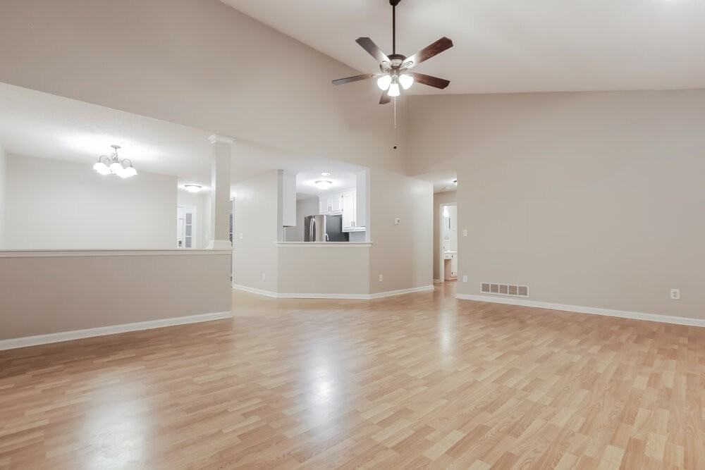 107 Springwater Trce - Photo 4 of 17