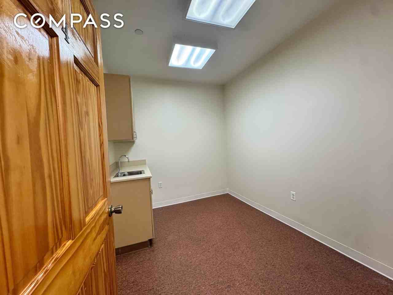 406 15th St #M1A - Photo 6 of 18