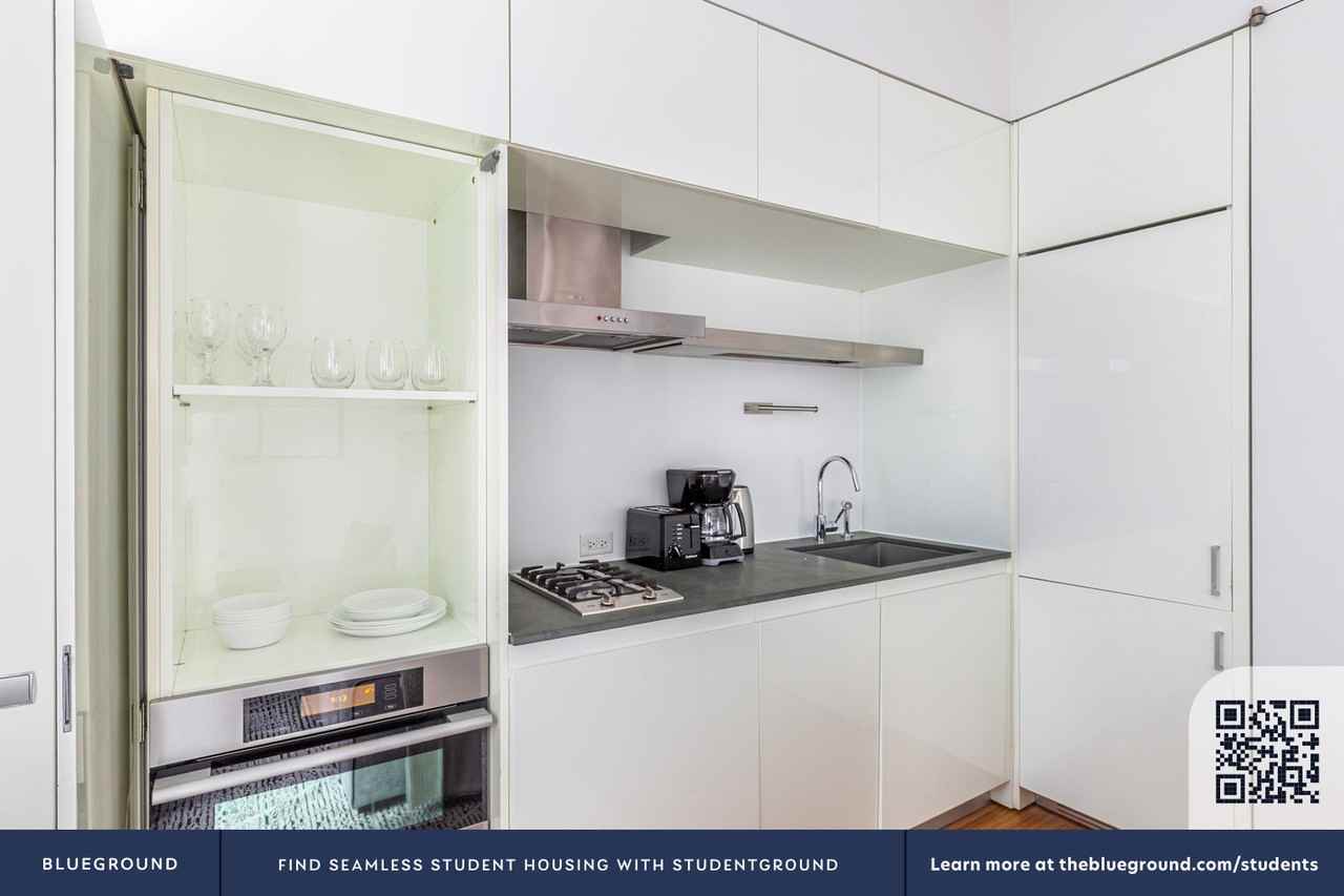 70 West 45th Street - Photo 7 of 27