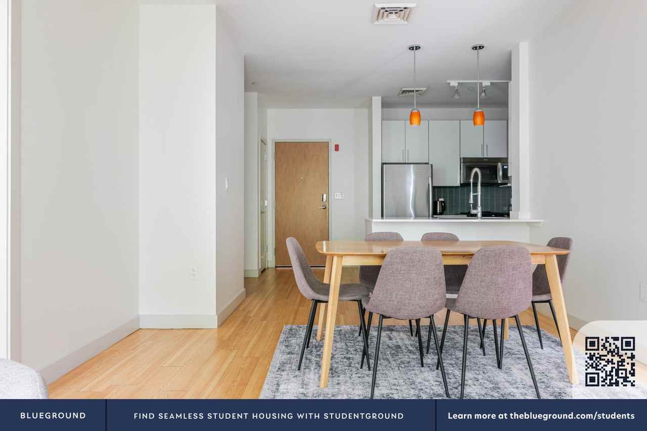 320 D Street - Photo 7 of 44