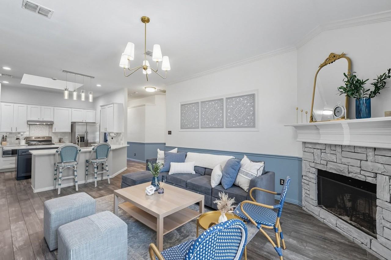 2402 Blue Holly Dr #1019580P - Photo 4 of 35