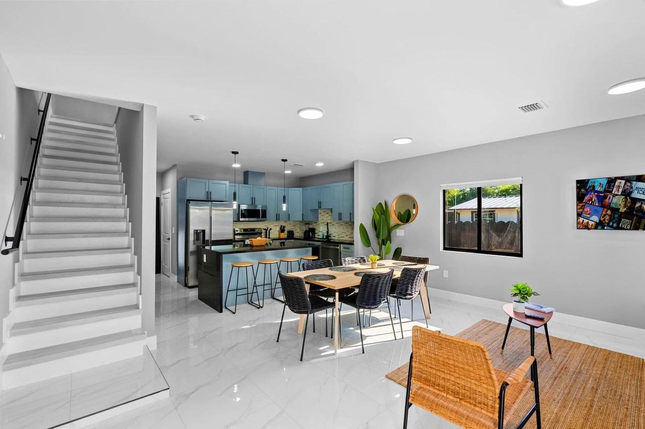 1540 Northwest 46th Street - Photo 2 of 19