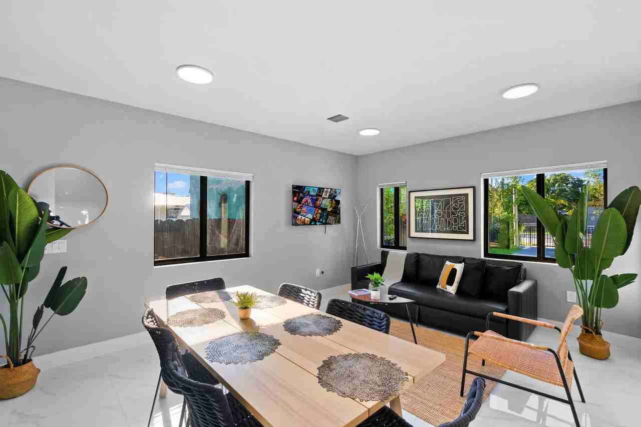 1540 Northwest 46th Street - Photo 4 of 19