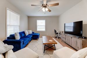 featured image of 2421 Saratoga Rd