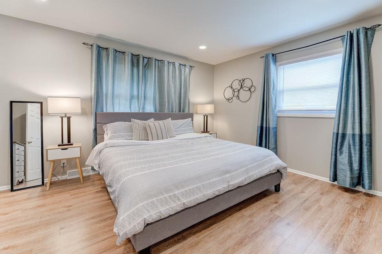 2421 Saratoga Rd #1296515P - Photo 4 of 29