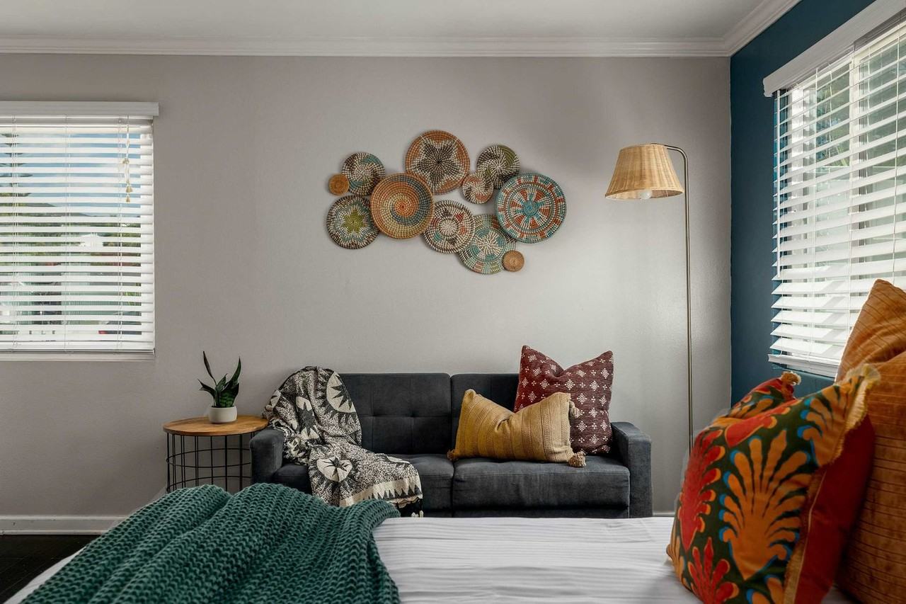 6922 Jackson Dr #1296611P - Photo 3 of 45