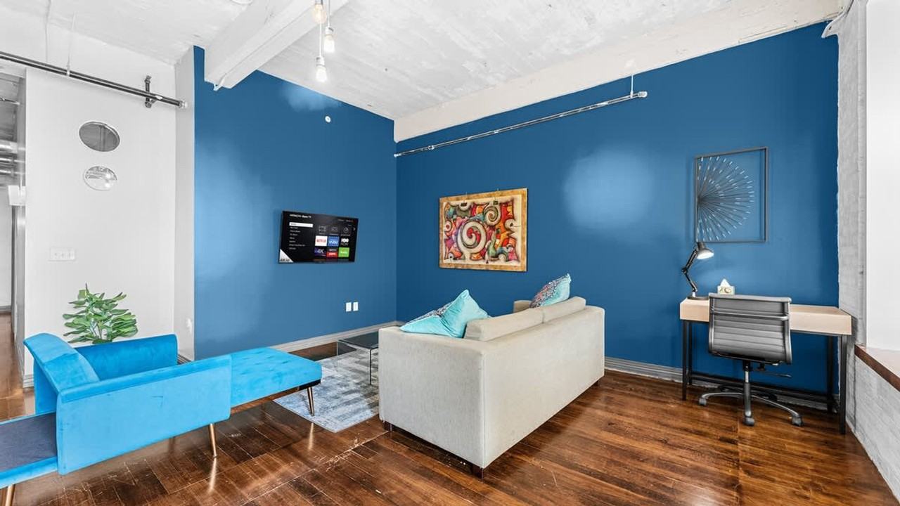 500 South Ervay Street - Photo 3 of 40