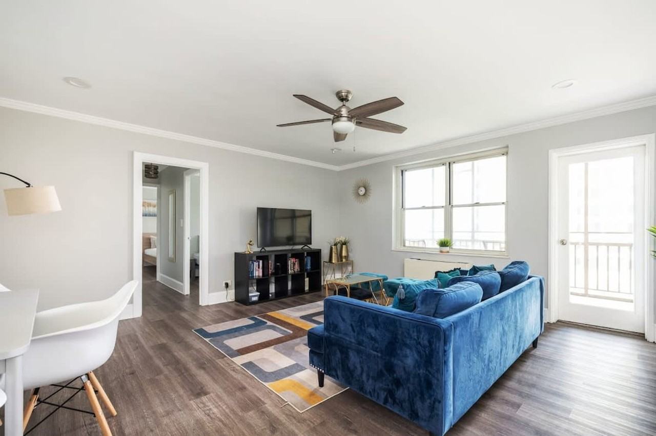 300 West Peachtree Street Northwest - Photo 2 of 42