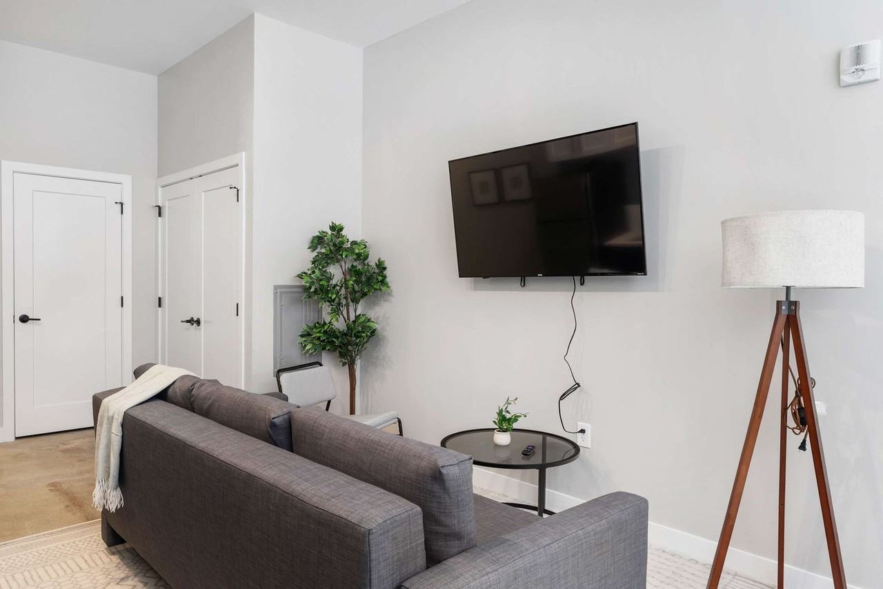 205 West 4th Street - Photo 2 of 50